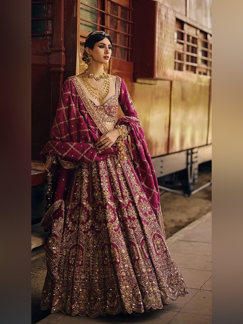 Embroidered Magenta Lehenga with Gold Detailing 36 size Indian party outfit